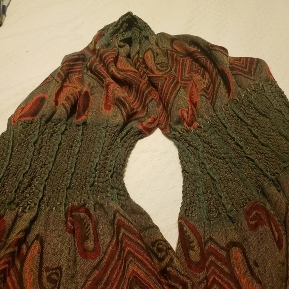 Ladies scarf earth tones‎